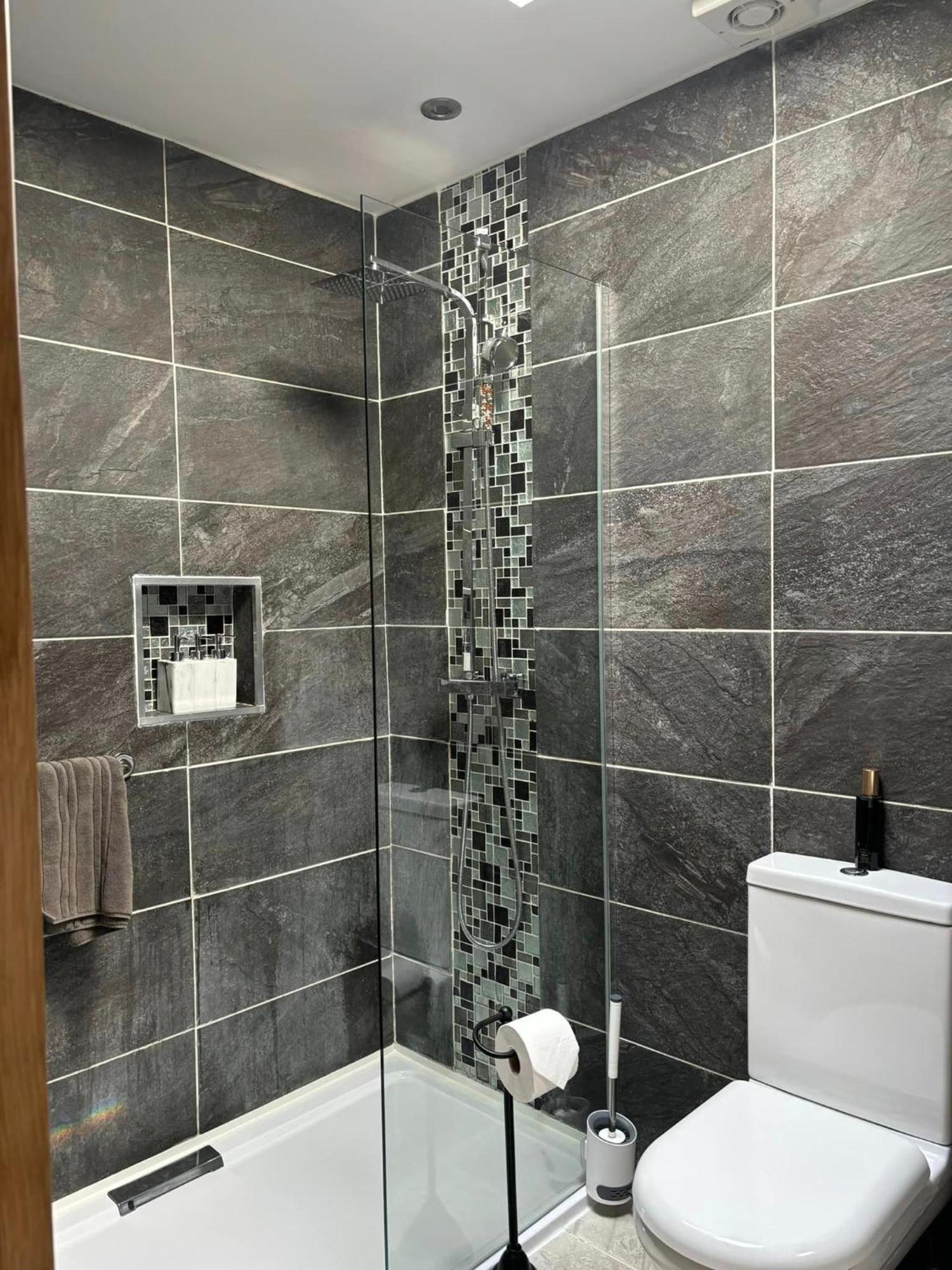 דירות בורנמות' Secret Gem 1 Bed Garden Flat Private Luxury Hot Tub מראה חיצוני תמונה